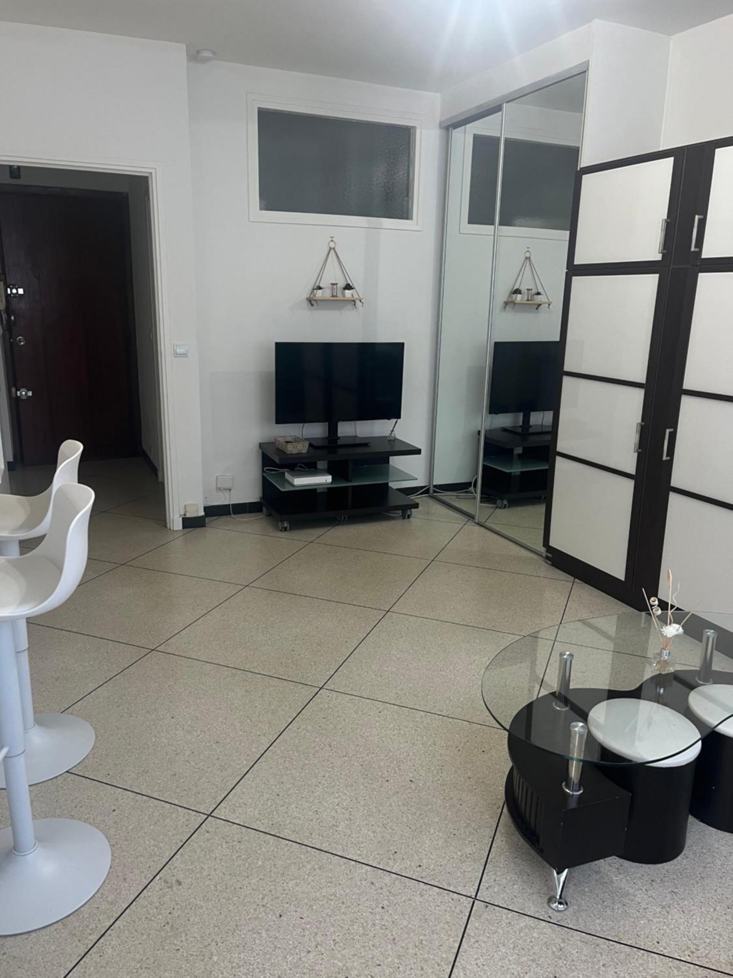 Sejour Detente Lumineux Balcon Cuisine Equipee Wifi Appartamento